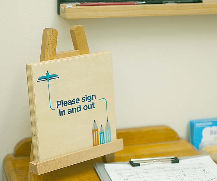 please sign in entrance sign