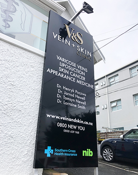 Vein + Skin Clinic plinth sign